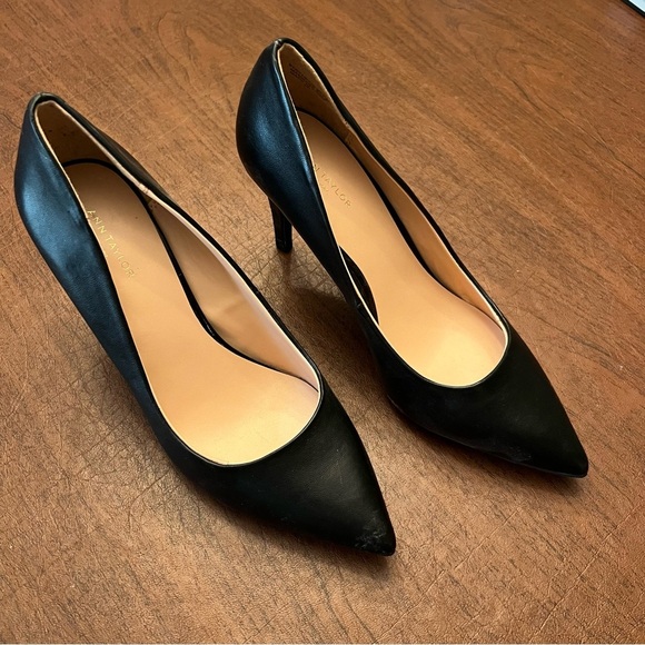 Ann Taylor Black Pointed-Toe Heels – Croc-Embossed Detail, Size 9 - Picture 5 of 7